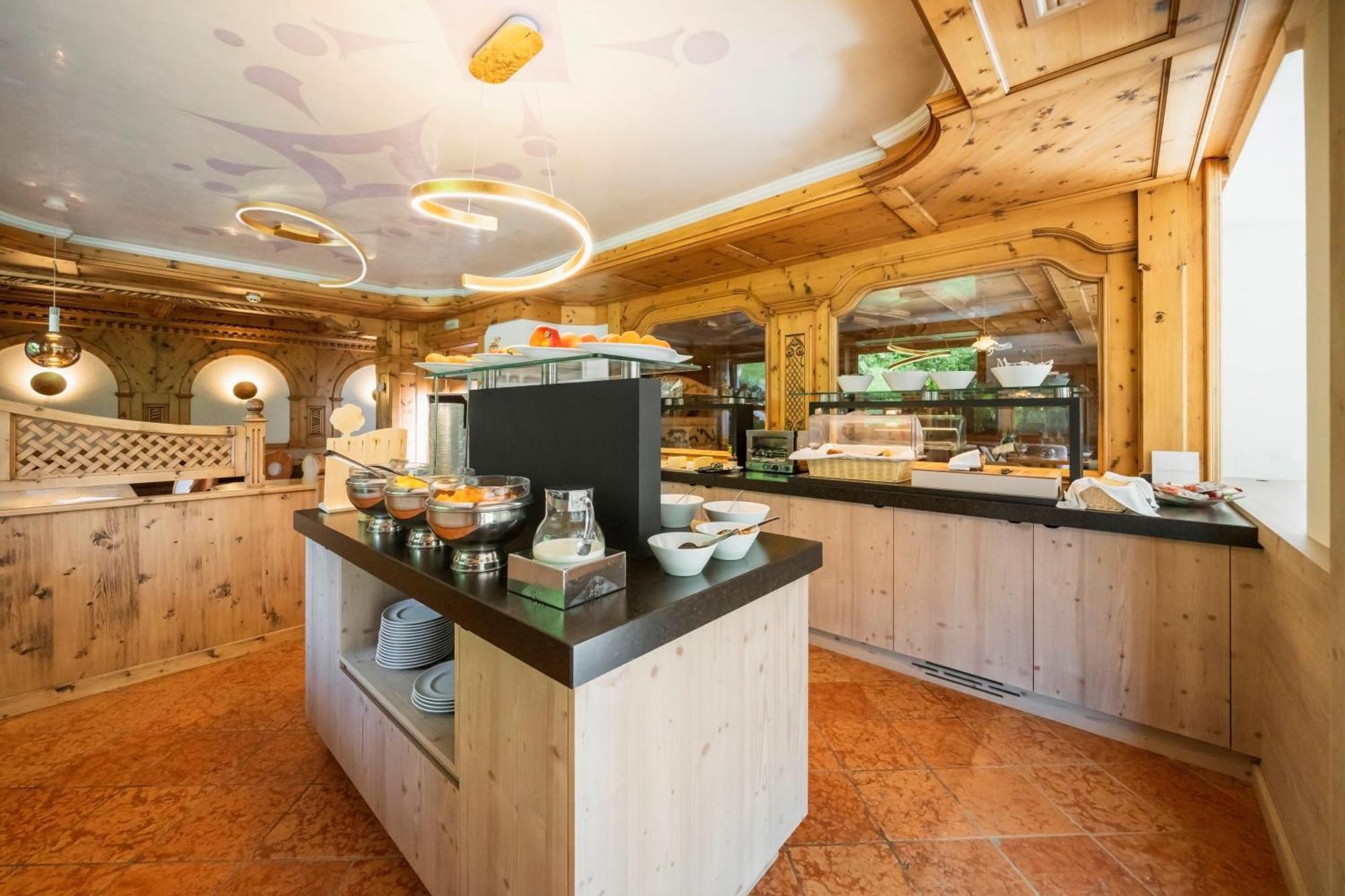 Hotel Foresta Moena Extérieur photo