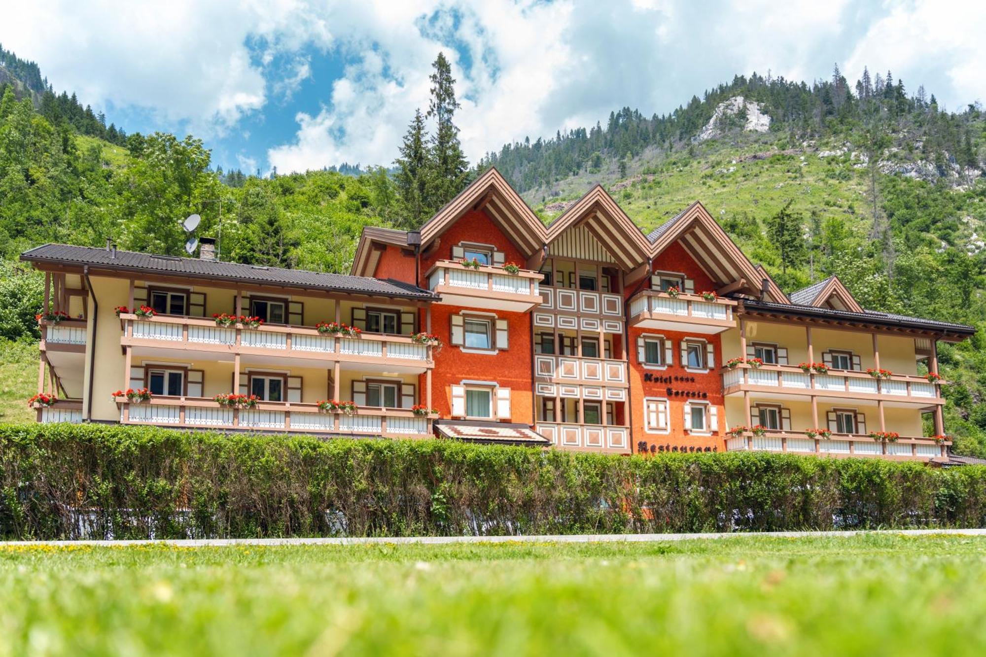 Hotel Foresta Moena Extérieur photo